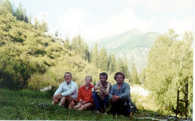 Чуя. Наша группа. Александр, Елена, Алексей, Михаил.